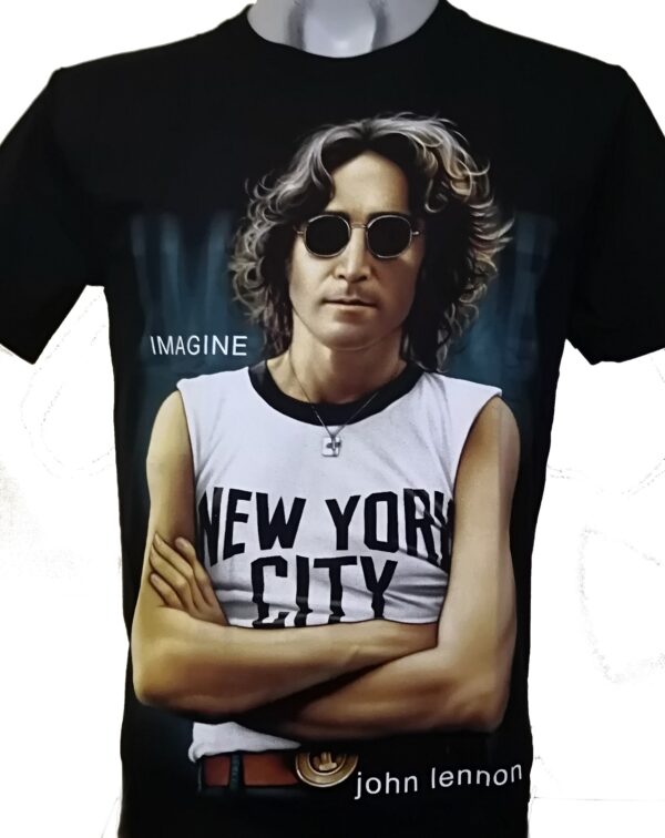 John Lennon t-shirt size M