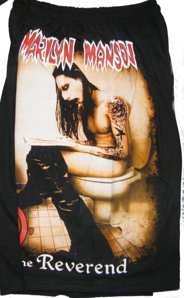 Marilyn Manson shorts The Reverend