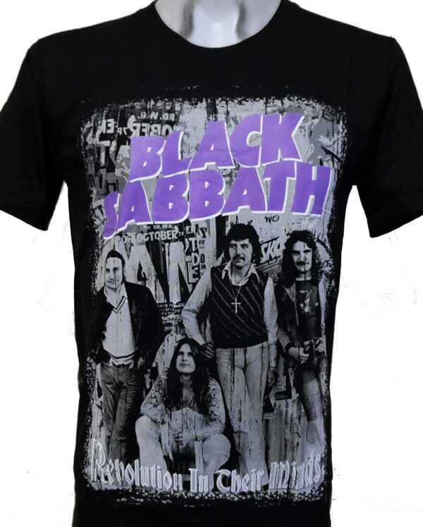 Black Sabbath t-shirt size S
