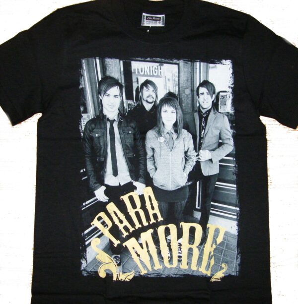 Paramore t-shirt size XXXL