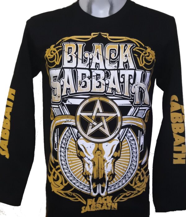 Black Sabbath long-sleeved t-shirt size S