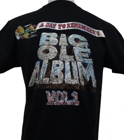 A Day To Remember t-shirt Big Ole Album Vol.1 size M - Image 3